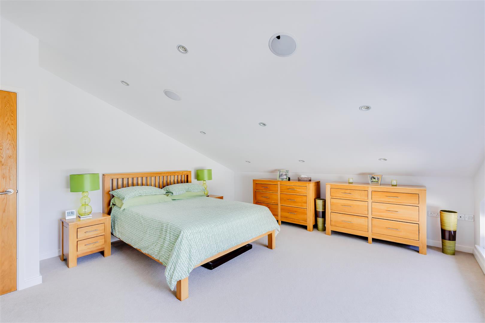 2 River Court, Treoes, Bridgend, CF35 5EX